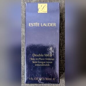 Estée Lauder Double Wear Foundation - Navy & Gold Box
